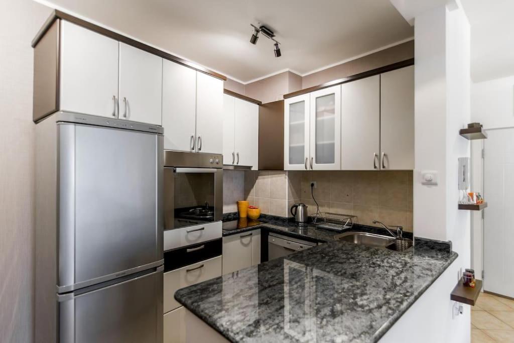 Modern Living Apts - Botanica - Private Parking Novi Sad Exterior photo