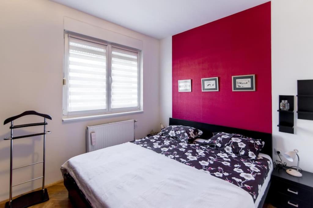 Modern Living Apts - Botanica - Private Parking Novi Sad Exterior photo